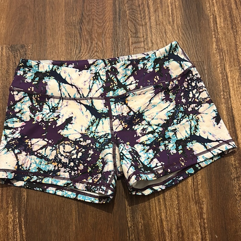 Born primitive double take booty shorts